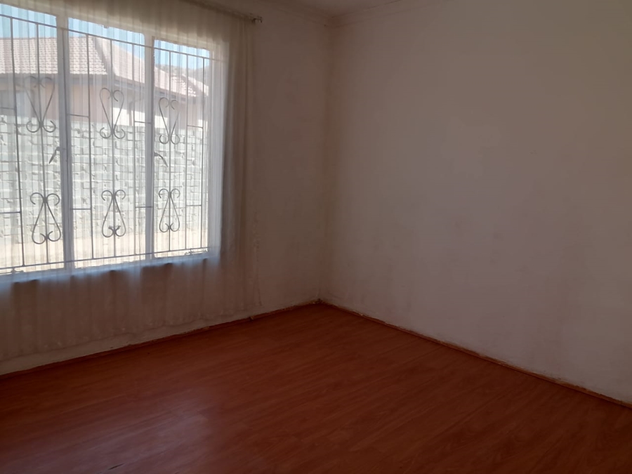 To Let 3 Bedroom Property for Rent in Tlhabane West North West